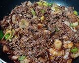残ったデミグラスソース♪牛ネギのパスタ作り方5写真