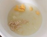 【離乳食中後期】ゆで卵の卵黄で親子丼作り方3写真