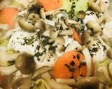 鶏肉と丸ごとレタスの洋風野菜コンソメ鍋作り方3写真