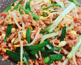 簡単！もやしとニラ、豚ミンチの旨辛炒め作り方6写真