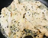 薄切り鶏肉の塩チーズ&バジル炒めのサラダ作り方4写真