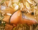 鮭と野菜の味噌仕立て鍋☆幼児、高齢の方も作り方4写真