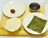 梅こんぶおにぎり作り方1写真