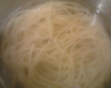 簡単昼食　梅としめじと大葉の和風パスタ作り方1写真