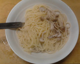 簡単昼食　梅としめじと大葉の和風パスタ作り方5写真