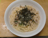 簡単昼食　梅としめじと大葉の和風パスタ作り方6写真
