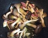 霜降りヒラタケのペペロンチーノ作り方1写真