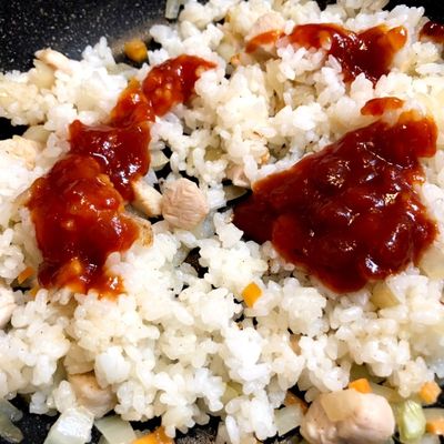 ケチャップライス1 ケチャッピーで簡単手軽♬チキンライス by 健太郎レシピ