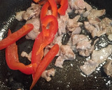 簡単◎豚肉とパプリカのしょうゆ焼きそば作り方3写真
