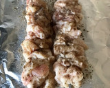 余った鶏皮で♪【鶏皮の塩麹串焼き】作り方2写真