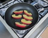 チキンとリンゴのグリル和風クリームソース作り方3写真