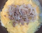 ひき肉と玉ねぎのオムレツ作り方5写真