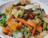 平茸、野菜、ちくわの油炒め・塩味作り方11写真