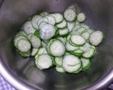 きゅうりとワカメの梅和え♪作り方1写真