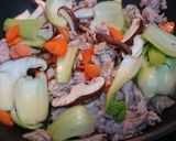 豚肩ロースと彩り野菜の胡麻味噌炒め作り方3写真