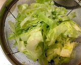 豚バラ肉とレタス舞茸の白みそ炒め煮作り方2写真