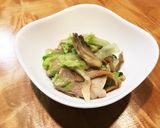豚バラ肉とレタス舞茸の白みそ炒め煮作り方11写真