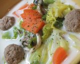 肉団子と春キャベツ☆ミルクスープ作り方9写真