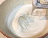 ピンクが可愛い！ブッシュドノエル✯ 作り方1写真