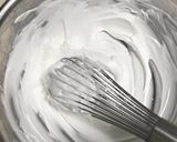 お手軽♪30分♪ 苺ジャムでメレンゲ菓子作り方1写真