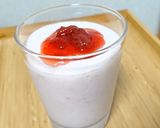 さっぱりふわふわイチゴのヨーグルトムース作り方8写真