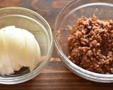 ほうれん草と玉ねぎの肉味噌炒め作り方1写真