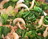 ほうれん草と玉ねぎの肉味噌炒め作り方4写真