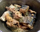 鯖水煮缶で 具沢山の炊き込みご飯作り方1写真