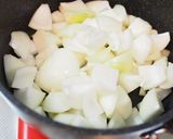 玉ねぎの大量消費に！なんでもスープ作り方1写真