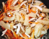 簡単♡鶏ときのこの炊き込みご飯♡作り方2写真
