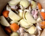 簡単♪コク旨！鶏じゃが／黄金比の肉じゃが作り方4写真