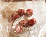 豚薄切り肉でなんちゃってチーズ入り肉団子作り方4写真
