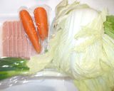 白菜のにんにく味噌鍋♪簡単豚肉で作り方1写真