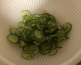 胡瓜と油揚げの酢の物作り方1写真
