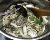九条ネギと白菜とキノコと豚肉の和風スープ作り方8写真