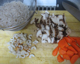 鶏肉としいたけとしらたきの煮物作り方2写真