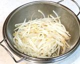 簡単☆食材１つ時短30秒☆酢もやしサラダ作り方4写真