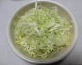 桜えびとキャベツのレンチン和え作り方1写真