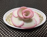 簡単ペットボトル蓋で作る薔薇かまぼこ飾り作り方10写真