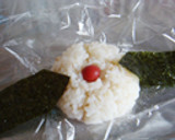 ちょっとお出かけ用こむすびまんのおむすび作り方3写真