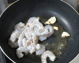 エビと糸みつばのシンプル中華風焼きそば作り方9写真