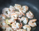 エビと糸みつばのシンプル中華風焼きそば作り方11写真