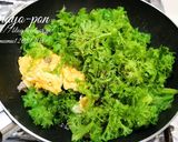 わさび菜(青菜)と豚肉のマヨポン炒め。作り方4写真