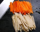 簡単お節！豚肉☆千切り八幡巻作り方1写真