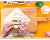 小山田桃のチーズ春巻き【食遺産】作り方3写真