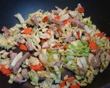 豚肩ロースと人参と大根のケチャップ炒め作り方2写真