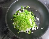 保育園おやつ★餃子パリパリピザ作り方2写真