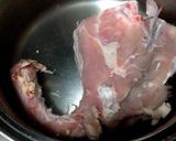 簡単☆栄養満点☆鶏ガラのコンソメブイヨン作り方1写真