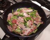 もち菜と豚肉のニンニク炒め作り方2写真