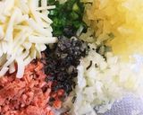 数の子と鮭フレークで簡単!三角春巻き作り方2写真